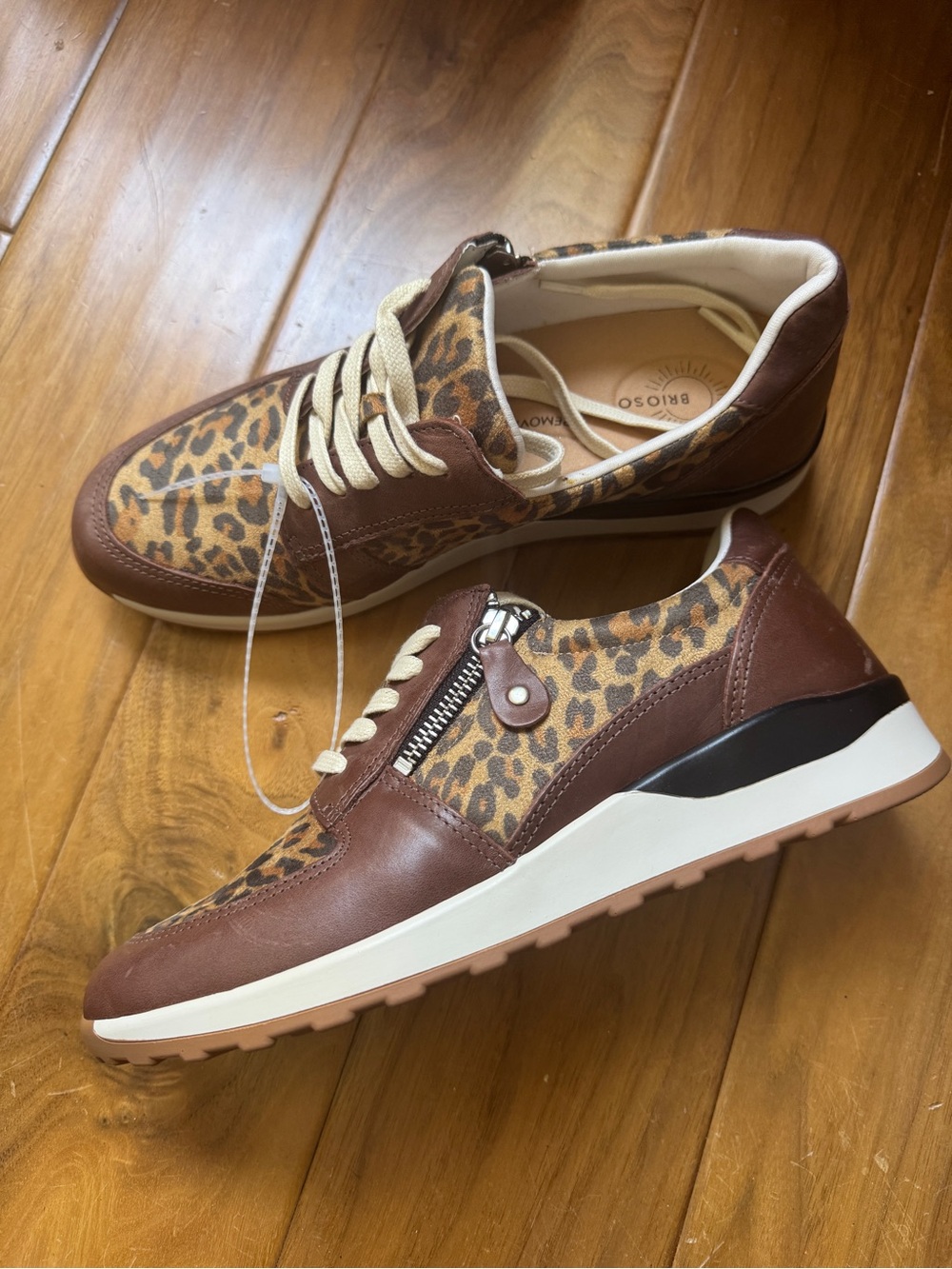 NWT Brioso Mimi Suede Zip Sneakers Leopard Print Sz 9 (no original box) - Picture 5 of 11